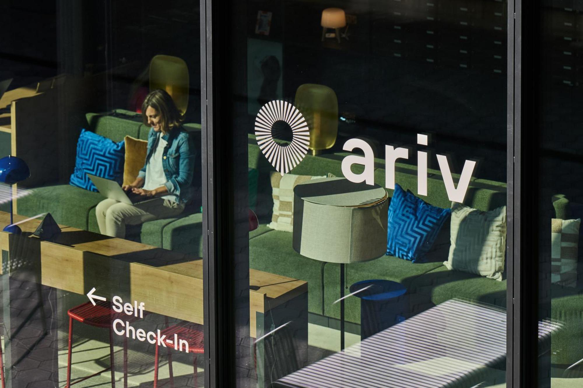 Ariv Design Hotel Zug Steinhausen ภายนอก รูปภาพ